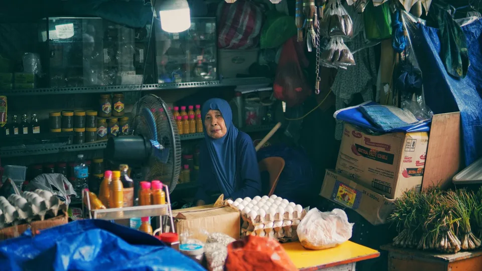 Kệ gạo và nước mắm